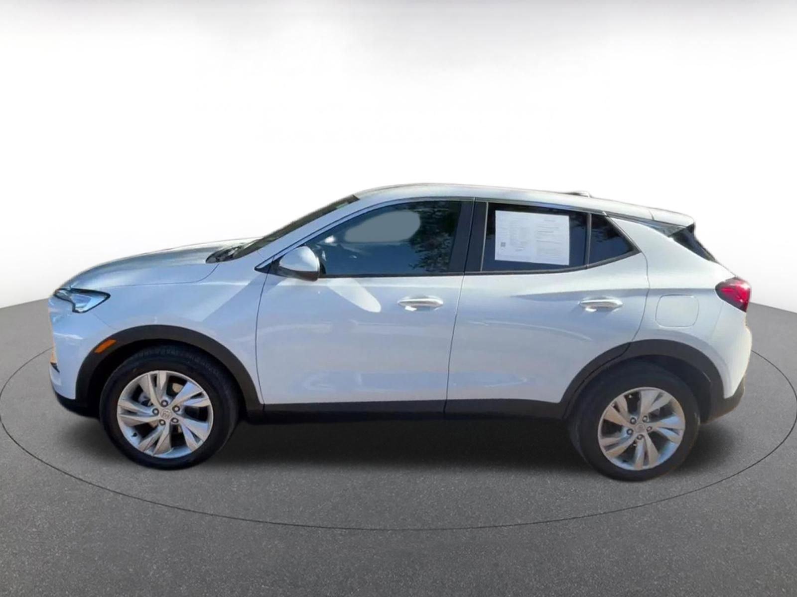 Used 2025 Buick Encore GX Preferred FWD image 9