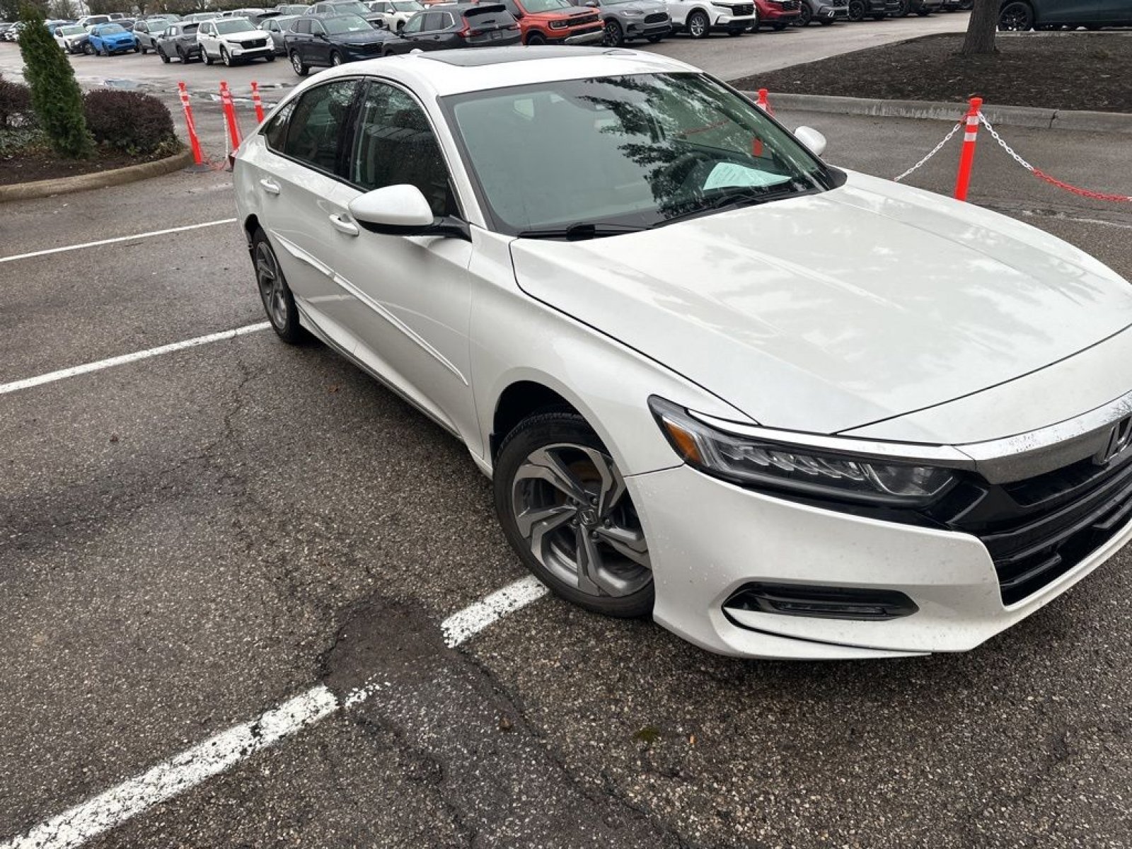 Used 2018 Honda Accord EX image 8