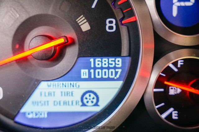 Used 2014 Nissan GT-R Premium w/ Premium Interior Package image 33