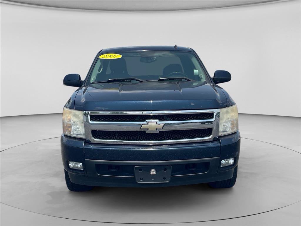 Used 2007 Chevrolet Silverado 1500 LTZ AWD/4WD image 2