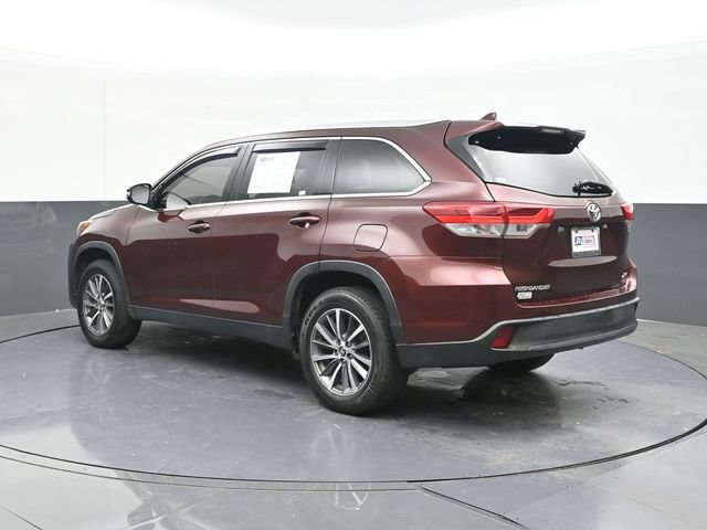Used 2019 Toyota Highlander XLE FWD image 9