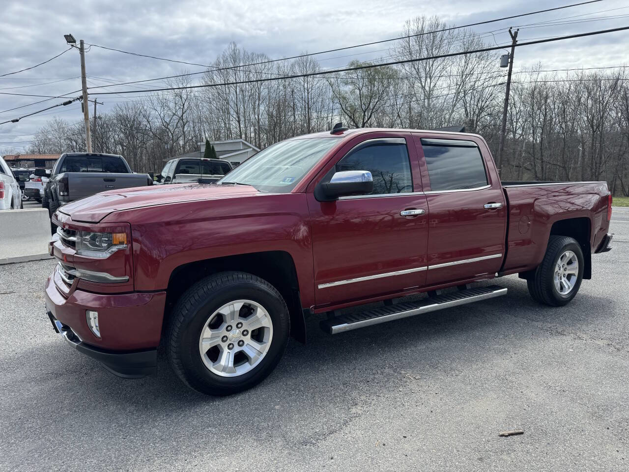 Used 2018 Chevrolet Silverado 1500 LTZ Z71 AWD/4WD image 3