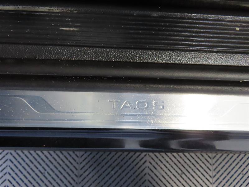 Used 2022 Volkswagen Taos SE AWD/4WD image 17