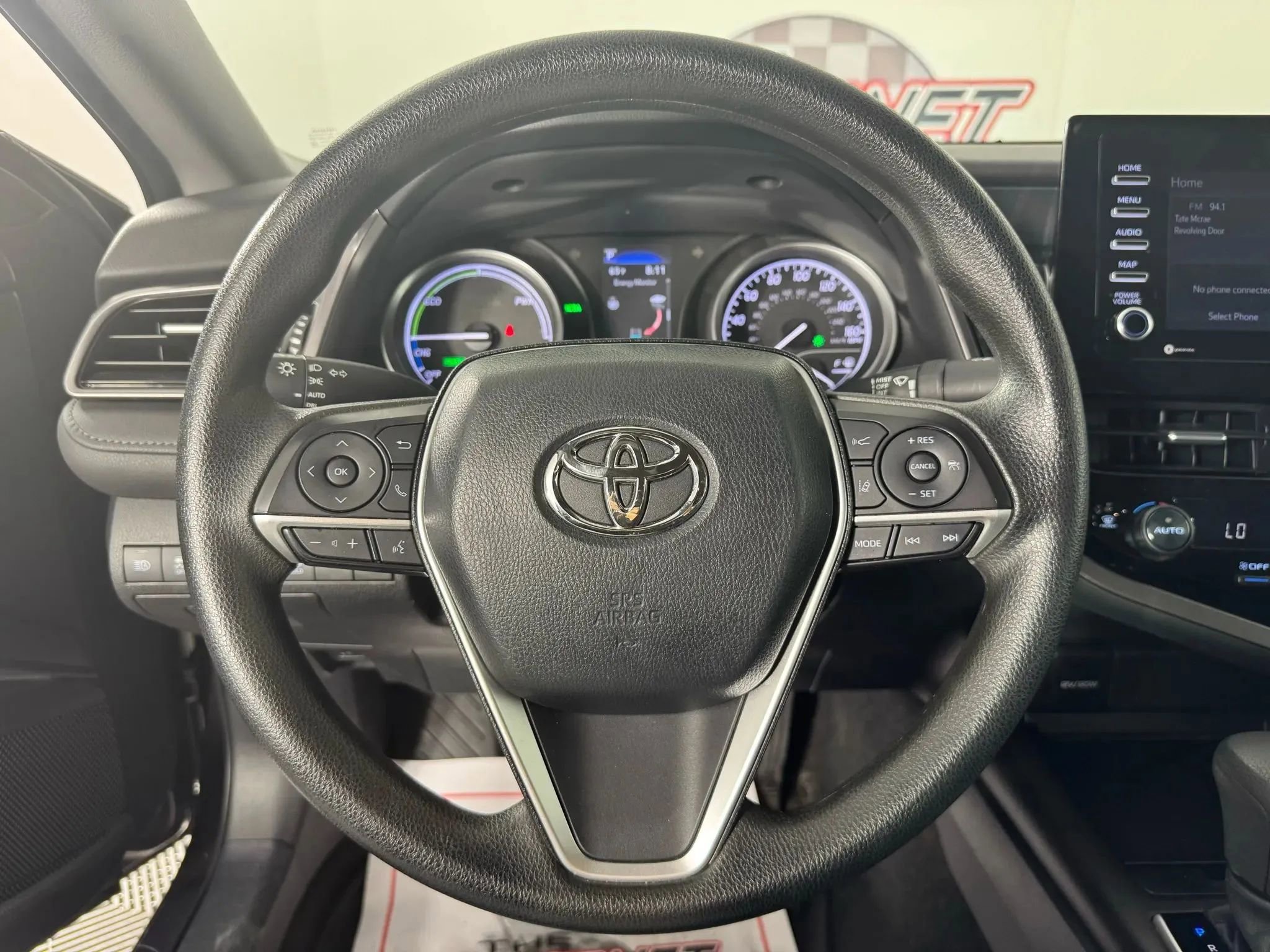 Used 2021 Toyota Camry LE image 13