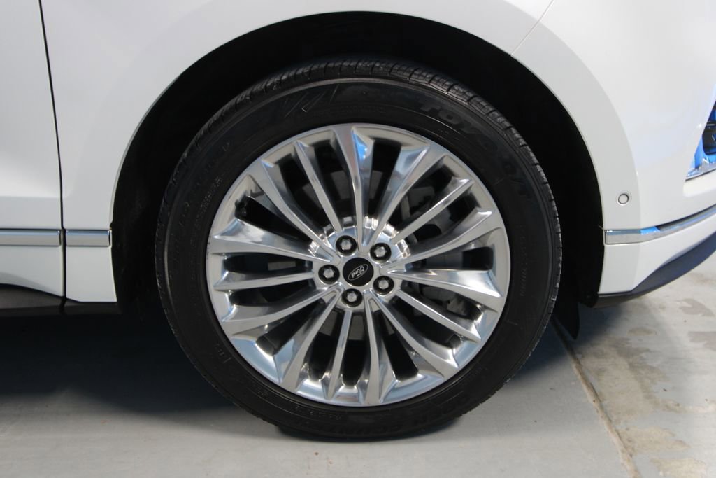 Used 2022 Ford Edge Titanium w/ Equipment Group 301A AWD/4WD image 33