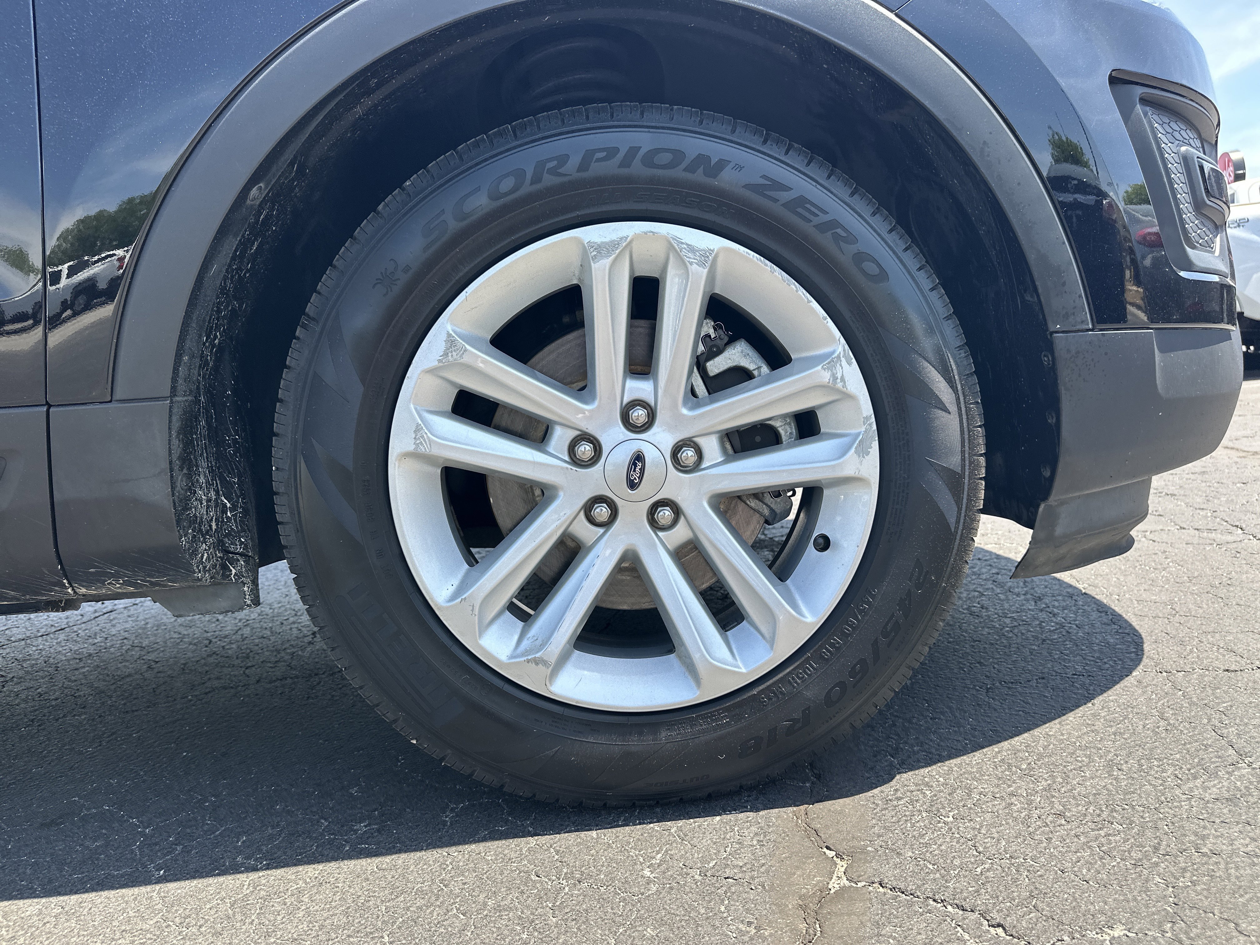 Used 2017 Ford Explorer FWD image 13