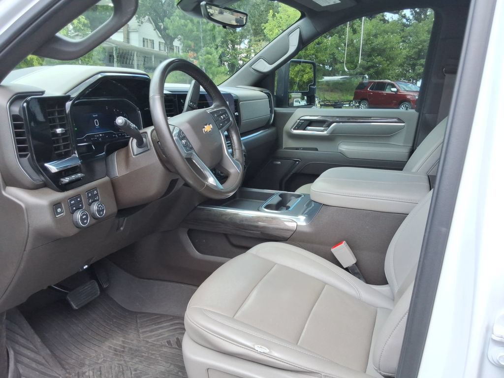 Certified 2024 Chevrolet Silverado 2500 LTZ w/ LTZ Premium Package AWD/4WD image 24