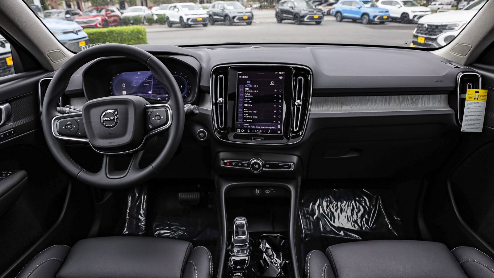 New 2025 Volvo XC40 B5 Plus w/ Climate Package image 14