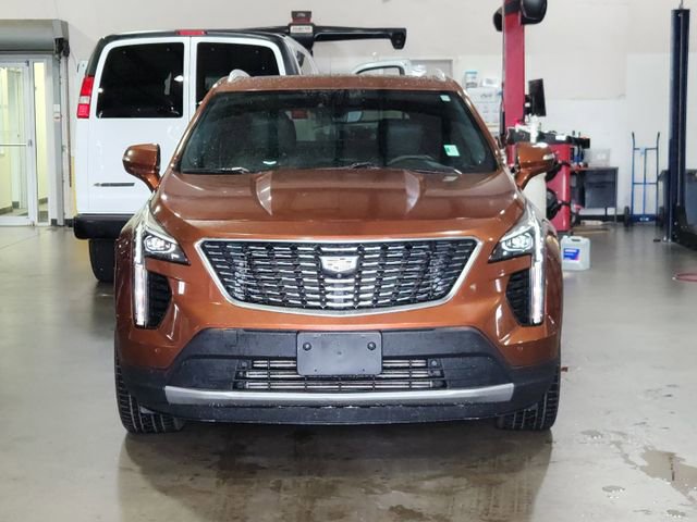 Used 2019 Cadillac XT4 Premium Luxury w/ Enhanced Visibility Package FWD image 2