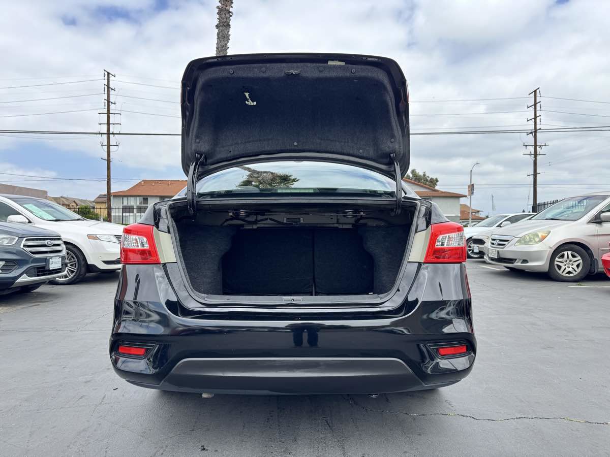 Used 2016 Nissan Sentra SV FWD image 23