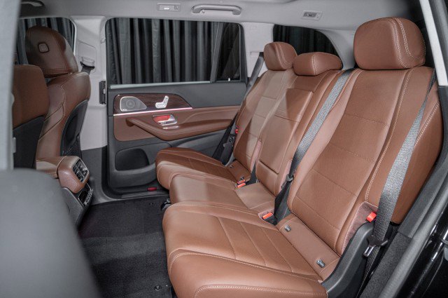 Certified 2026 Mercedes-Benz GLS 450 4MATIC image 11