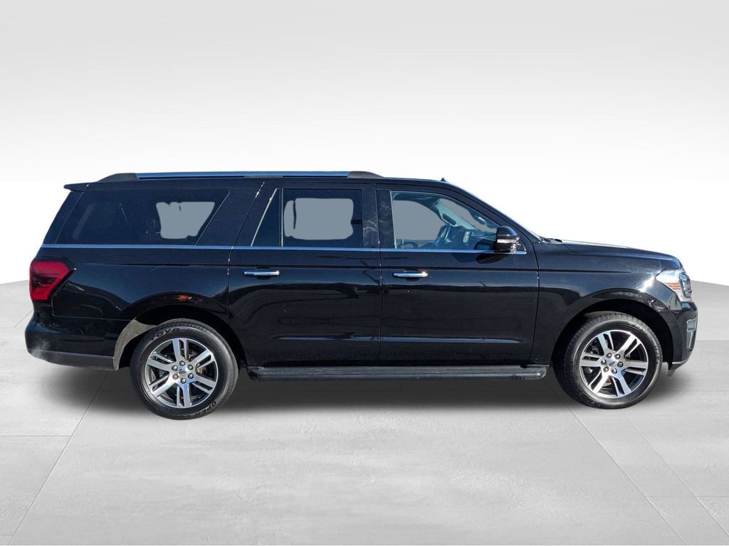 Used 2024 Ford Expedition Max Limited AWD/4WD image 3