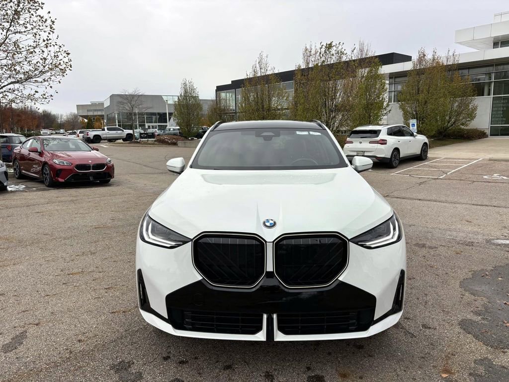 Certified 2025 BMW X3 xDrive30i w/ M Sport Package image 2