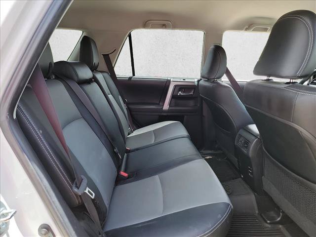 Used 2017 Toyota 4Runner SR5 Premium RWD image 15