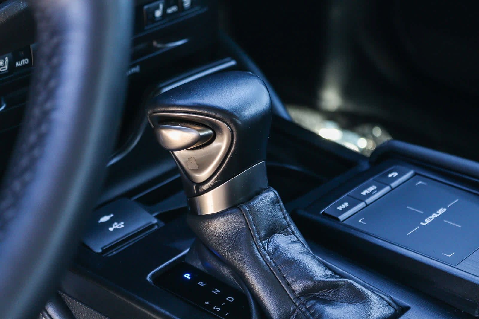 Used 2022 Lexus ES 300h w/ Premium Package FWD image 22