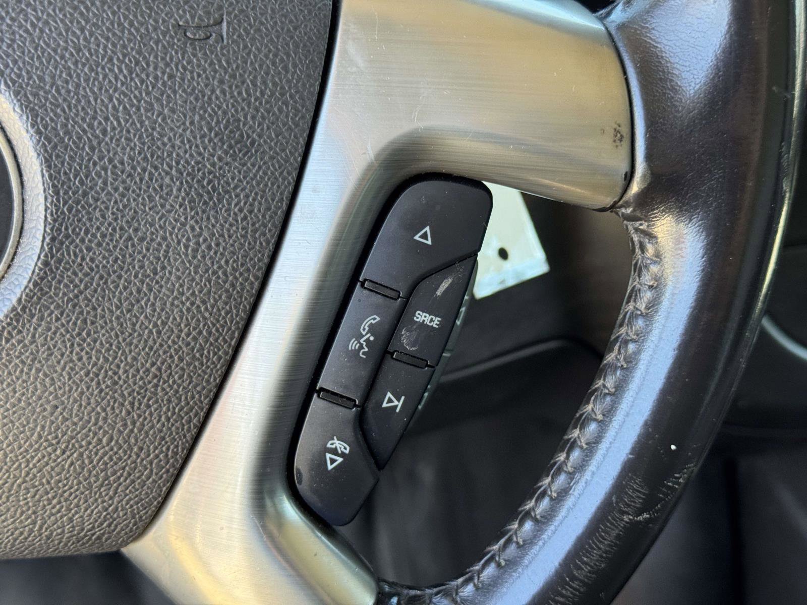 Used 2017 Chevrolet Express 2500 RWD image 19