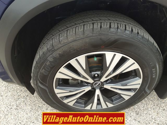 Used 2023 Nissan Rogue SV AWD/4WD image 12