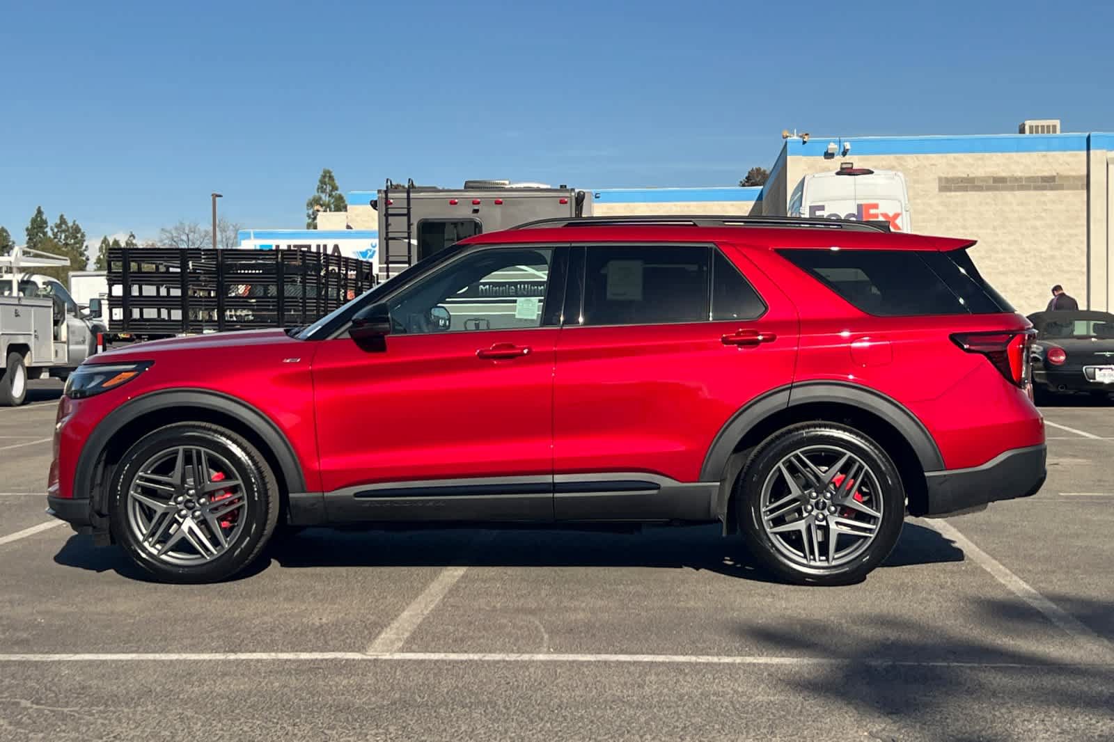 New 2026 Ford Explorer ST-Line w/ ST-Line Street Pack RWD image 5