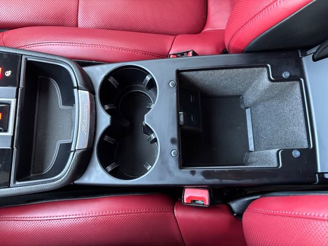 Used 2022 Porsche Macan image 25