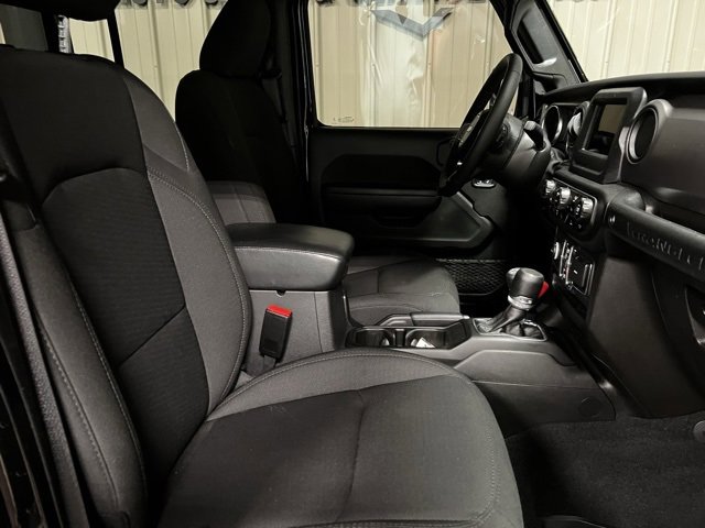 Used 2023 Jeep Wrangler Unlimited w/ Cold Weather Group image 24