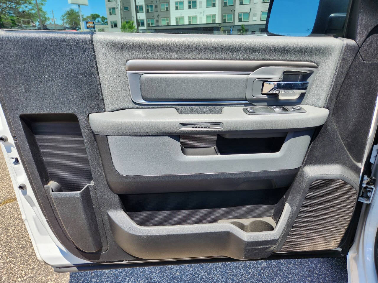 Used 2014 RAM 1500 Express RWD image 18