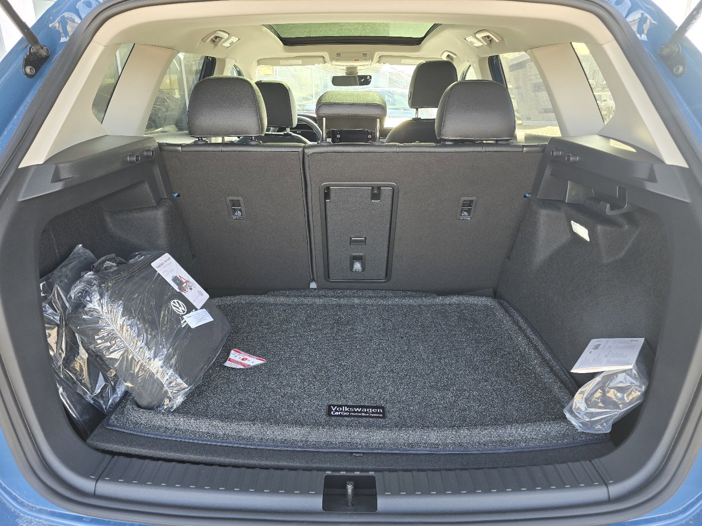 New 2026 Volkswagen Taos SEL AWD/4WD image 12