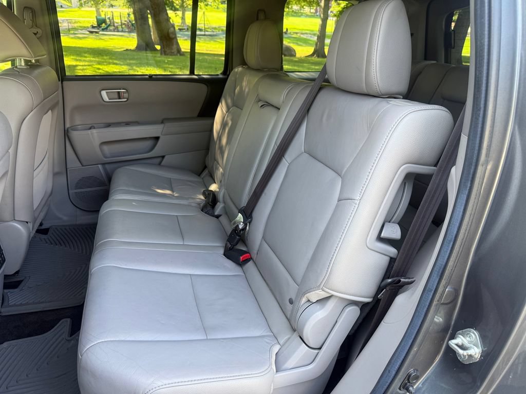 Used 2012 Honda Pilot Touring image 25