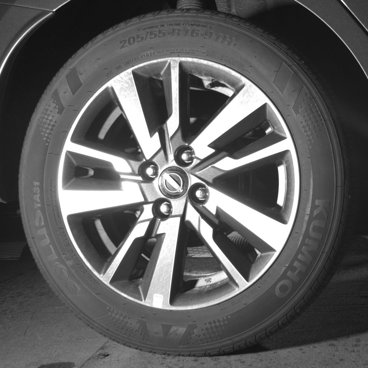 Used 2025 Nissan Versa SV image 15