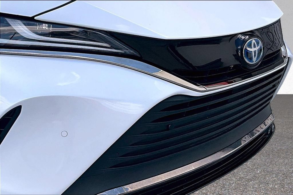 Certified 2023 Toyota Venza Nightshade AWD/4WD image 34