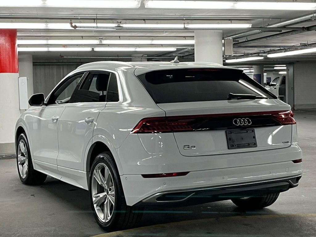 Used 2023 Audi Q8 Premium image 4