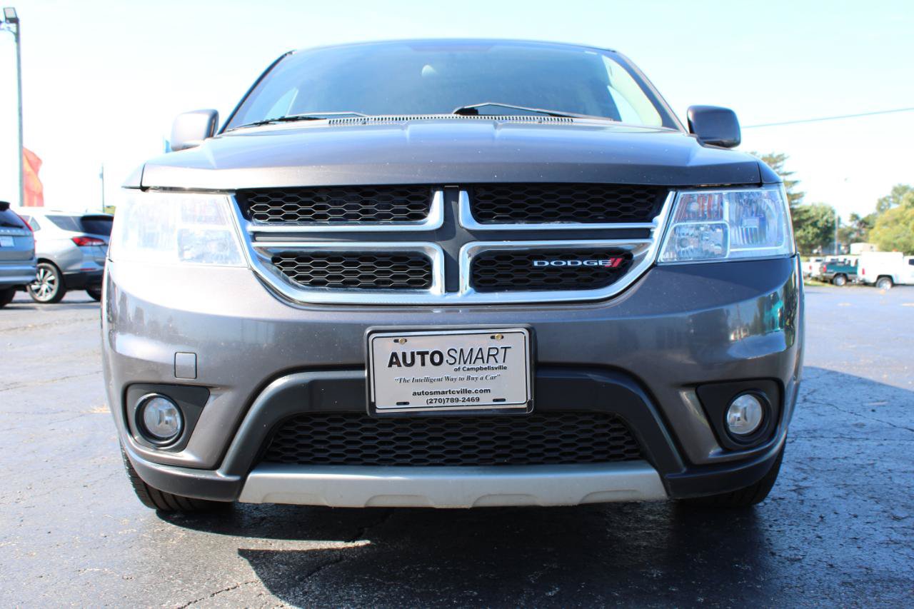 Used 2016 Dodge Journey SXT w/ Comfort/Convenience Group FWD image 2