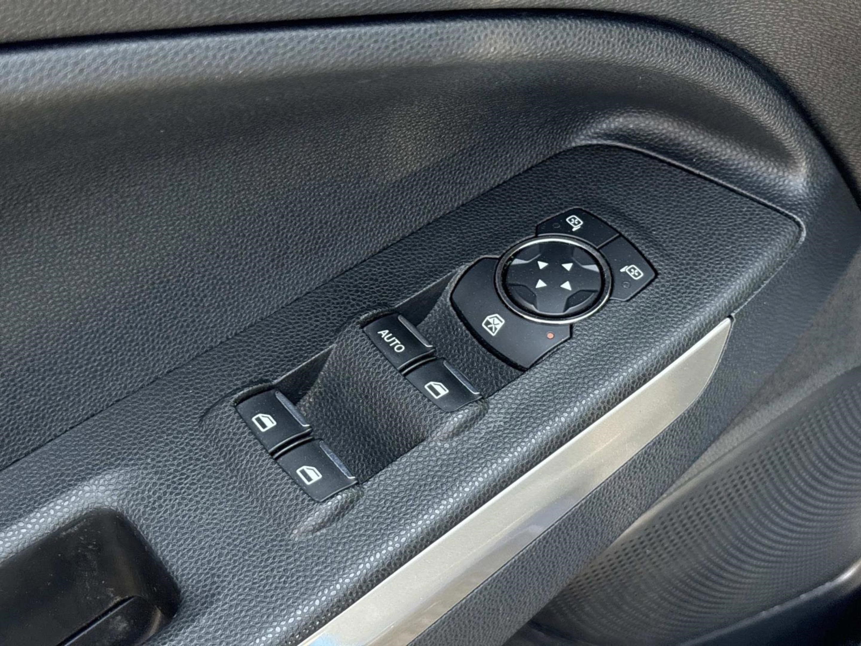 Used 2019 Ford EcoSport Titanium image 25