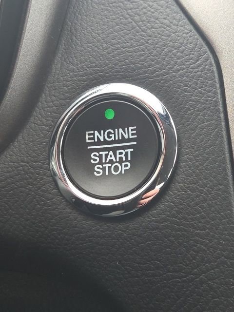 Used 2019 Ford Fusion SE image 25