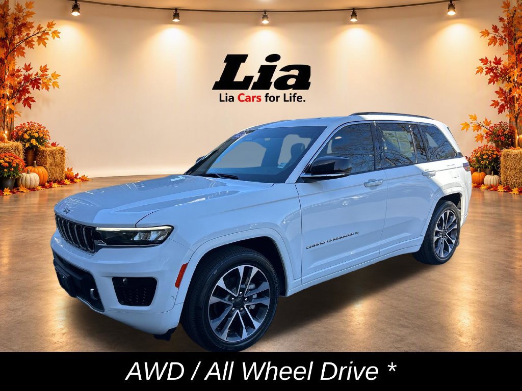 Certified 2023 Jeep Grand Cherokee Overland w/ Luxury Tech Group IV AWD/4WD image 9