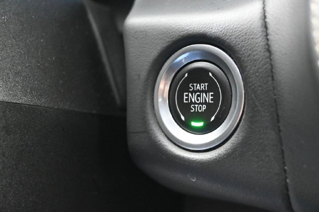 Used 2023 Chevrolet Suburban Premier AWD/4WD image 24