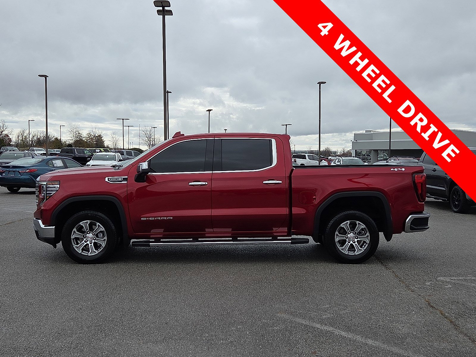 Used 2024 GMC Sierra 1500 SLT w/ SLT Convenience Package image 3
