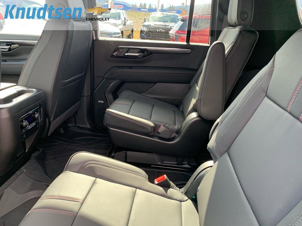 New 2026 Chevrolet Suburban RST w/ Advanced Technology Package AWD/4WD image 16