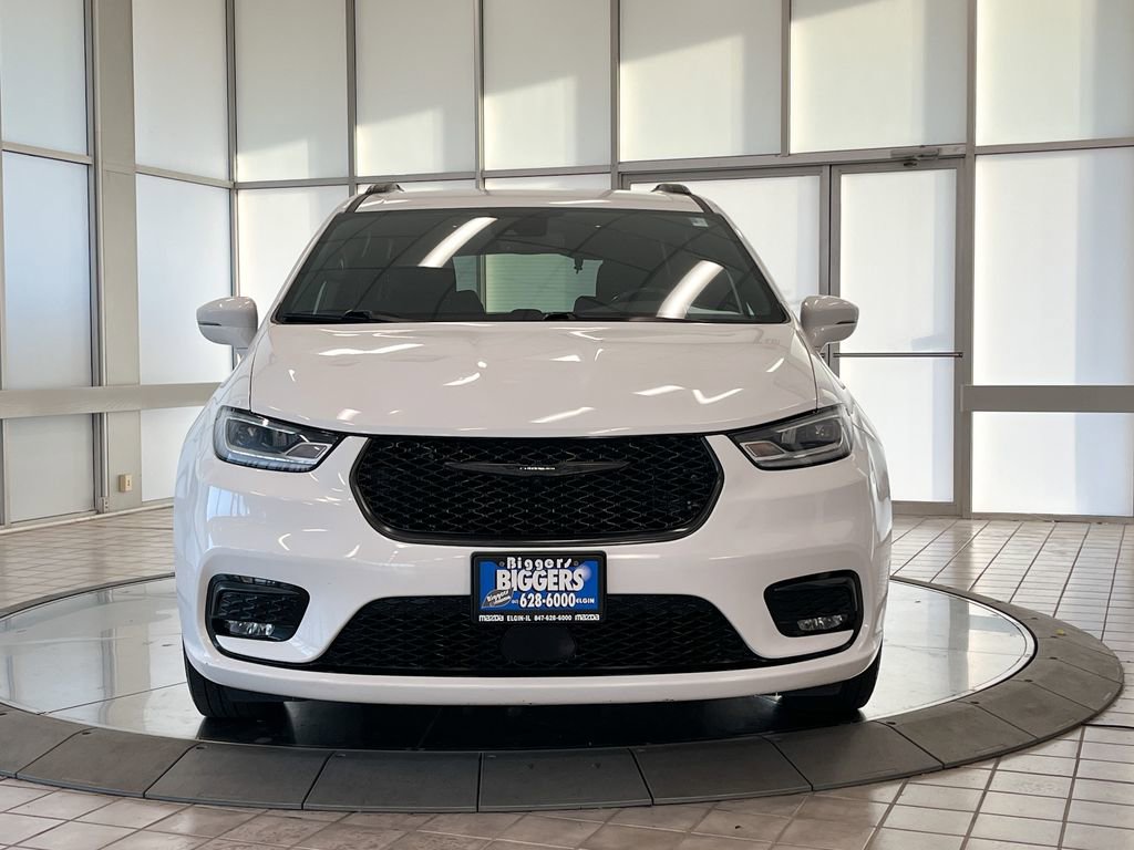 Used 2021 Chrysler Pacifica Touring w/ Cold Weather Group image 3