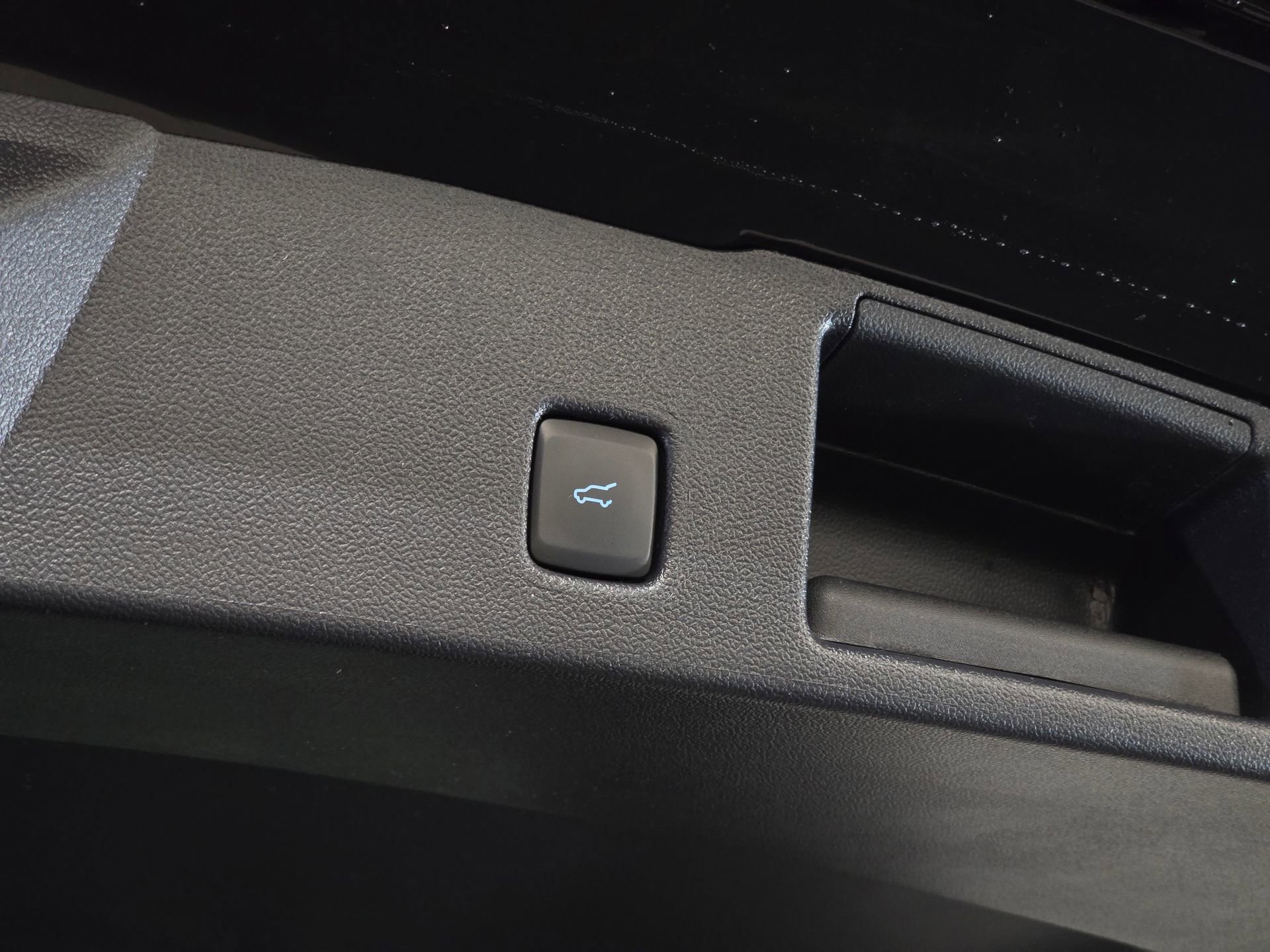 New 2025 Ford Escape ST-Line w/ Tech Pack #1 image 11