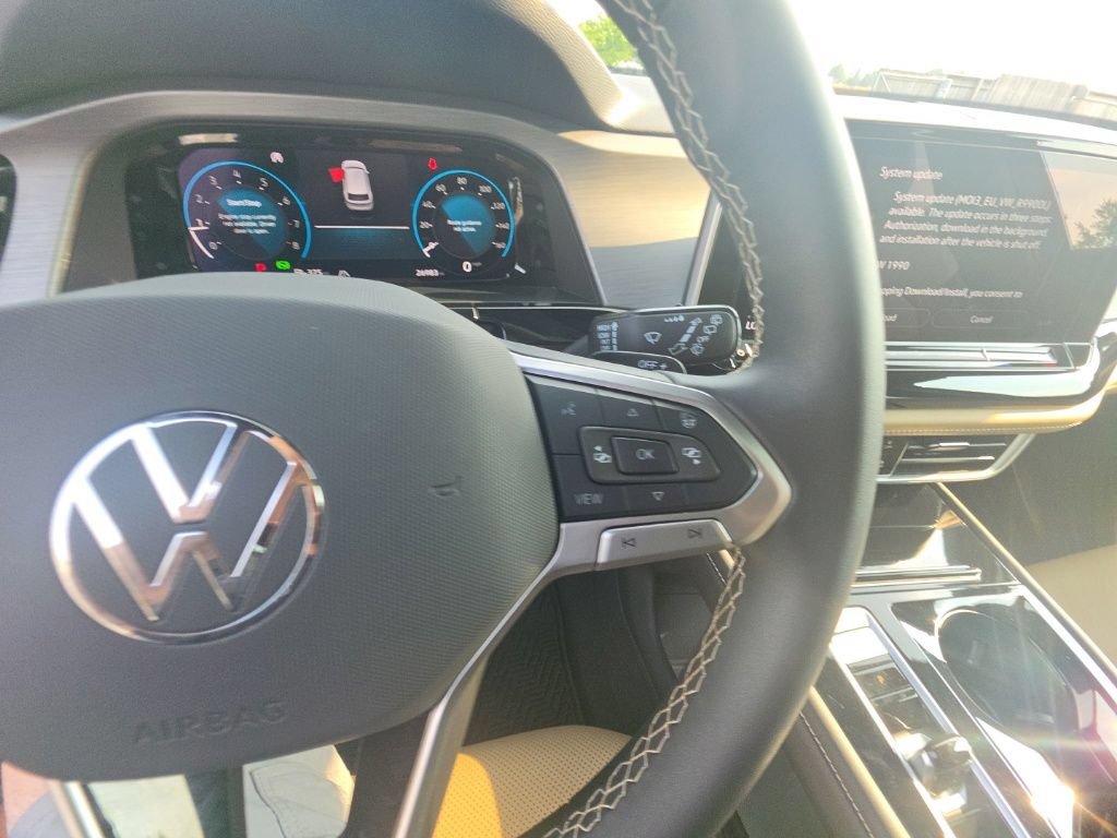 Used 2024 Volkswagen Atlas Cross Sport SE w/ Panoramic Sunroof Package AWD/4WD image 18