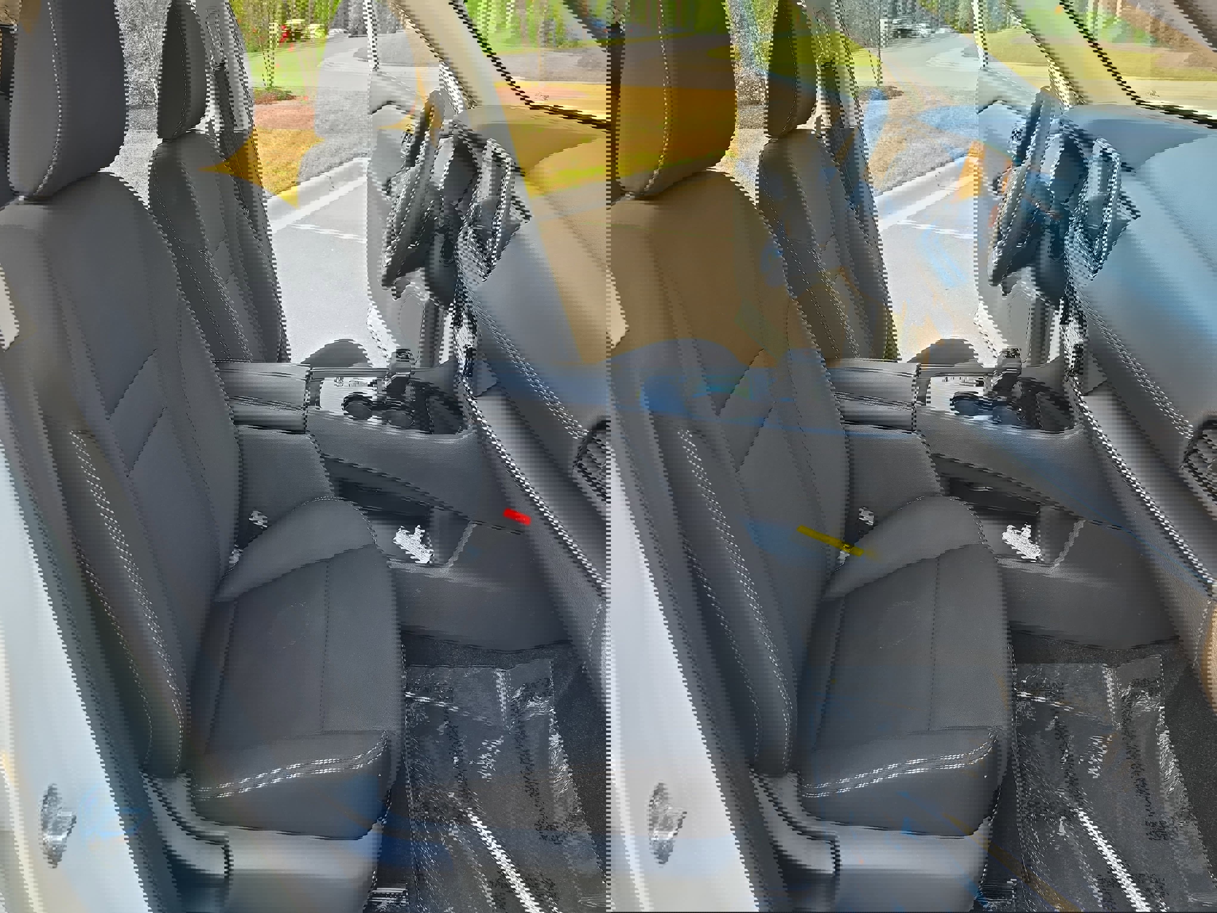 Used 2024 Nissan Rogue S FWD image 10