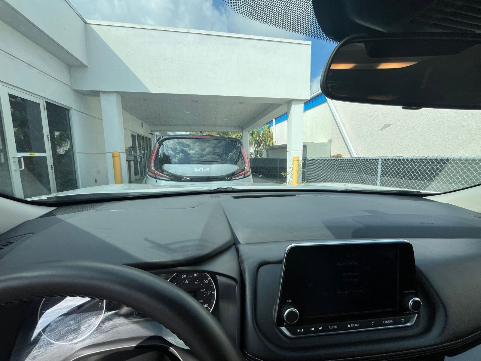 Used 2025 Nissan Rogue SV FWD image 34