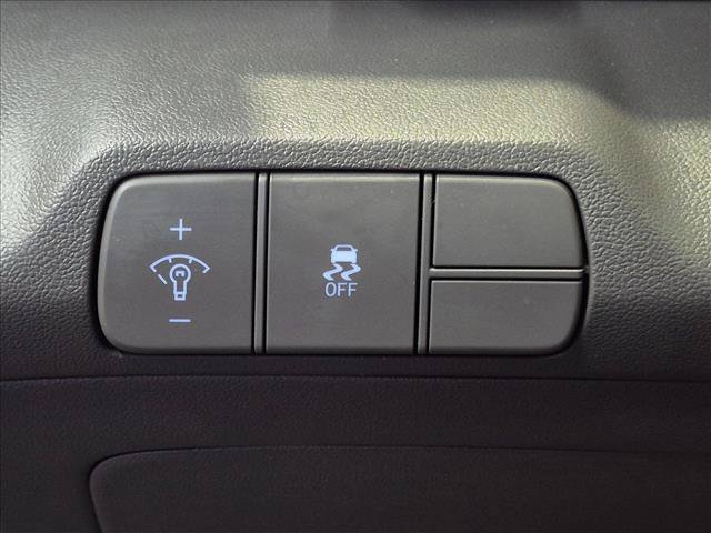 Used 2024 Hyundai Elantra SEL FWD image 9