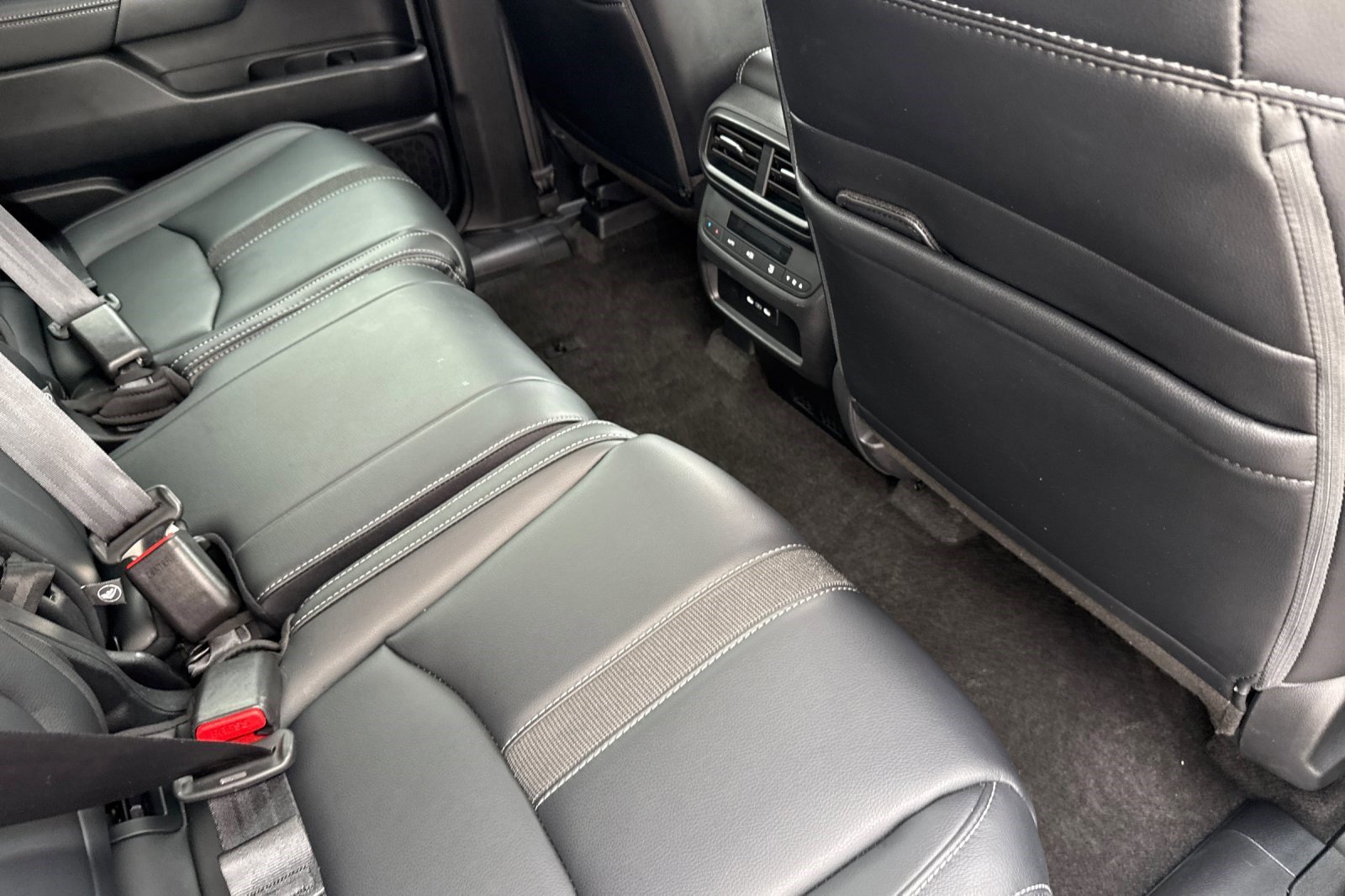 Certified 2024 Honda Pilot Touring image 30