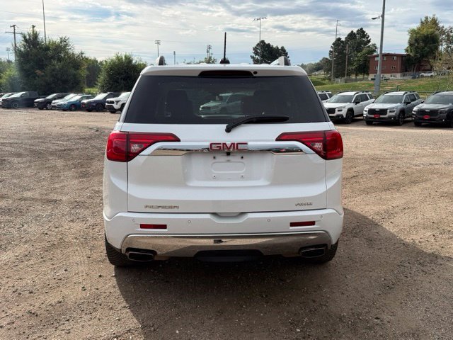 Used 2017 GMC Acadia Denali w/ Technology Package AWD/4WD image 5