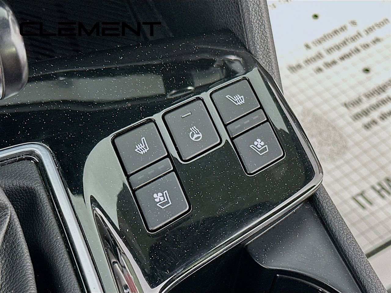 Used 2023 Kia Sportage SX image 23