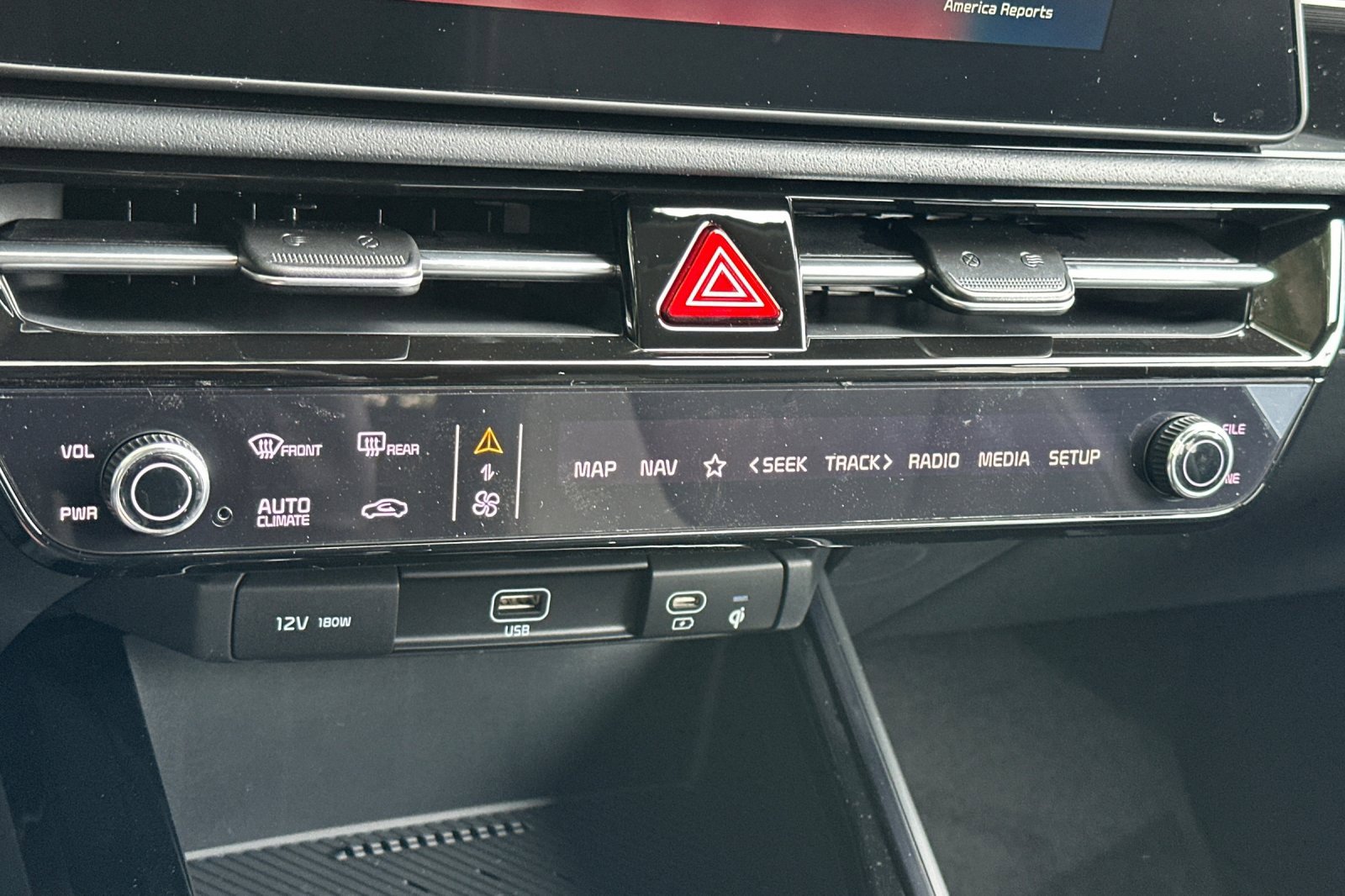 New 2025 Kia Niro EX image 17