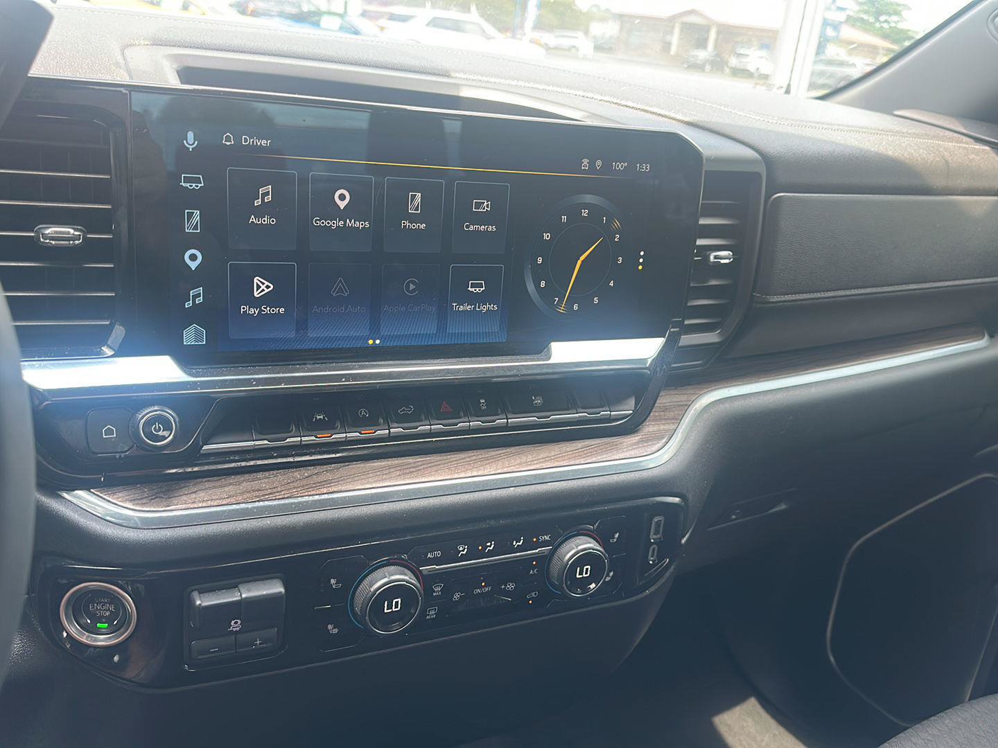 Used 2025 Chevrolet Silverado 1500 LT AWD/4WD image 18