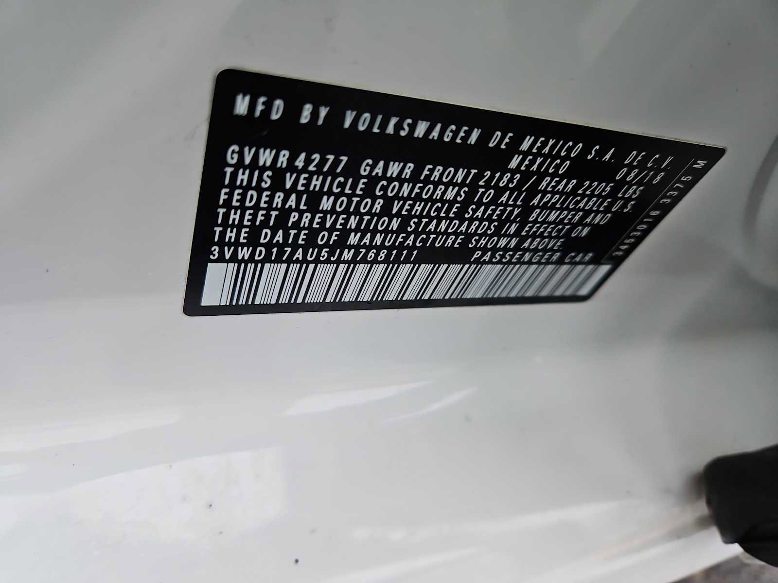 Used 2018 Volkswagen Golf SE image 14