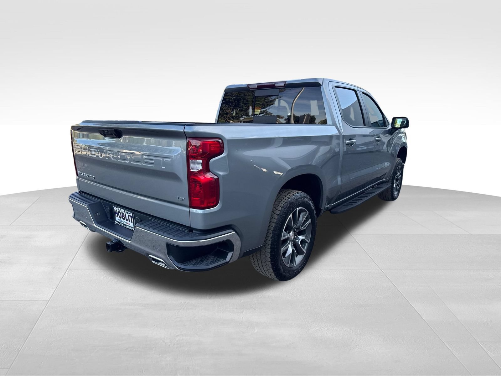 Used 2025 Chevrolet Silverado 1500 LT AWD/4WD image 5